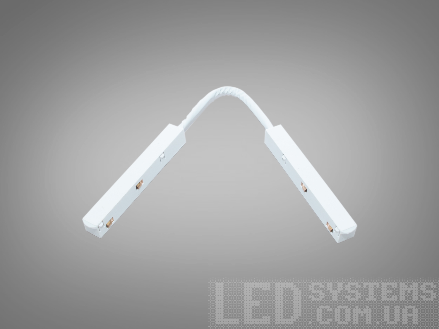 Гнучкий з'єднувач підходить для електричного з'єднання ділянок магнітної трекової системи 20-ї та 35-ї серій. Може бути використаний для проходження готових кутових елементів, або вкладений у кутові з'єднання під довільним кутом, що виконуються самостійно.&nbsp;
Не встановлюється в місцях розриву ланцюга, при використанні кількох блоків живлення магнітної трекової системи. Заборонено робити закільцьовану мережу. Якщо магнітна трекова система передбачається у формі прямокутника &ndash; мінімум в одному куті повинен бути відсутній гнучкий з'єднувач.&nbsp;
Для механічного з'єднання треків використовуються монтажні пластини, які ви можете вибрати в розділі 