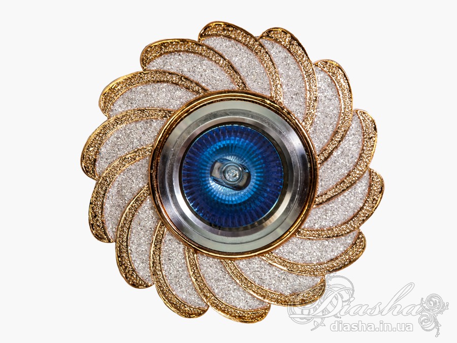 Точечные светильники из гипса идеально дополняют классический интерьер. Сочетая лепные софиты с багетами и розеткой под люстру, можно добиться гармонии и совершенства в деталях.
В этих светильниках можно использовать галогеновые или светодиодные лампы на 12 и 220 вольт.
Более экономиными лампами являются светодиодные. У них большой срок службы и маленькое потребление электроэнергии.
При использовании светодиодных или галогеновых ламп на напряжение 12В, необходимо использование трансформатора.