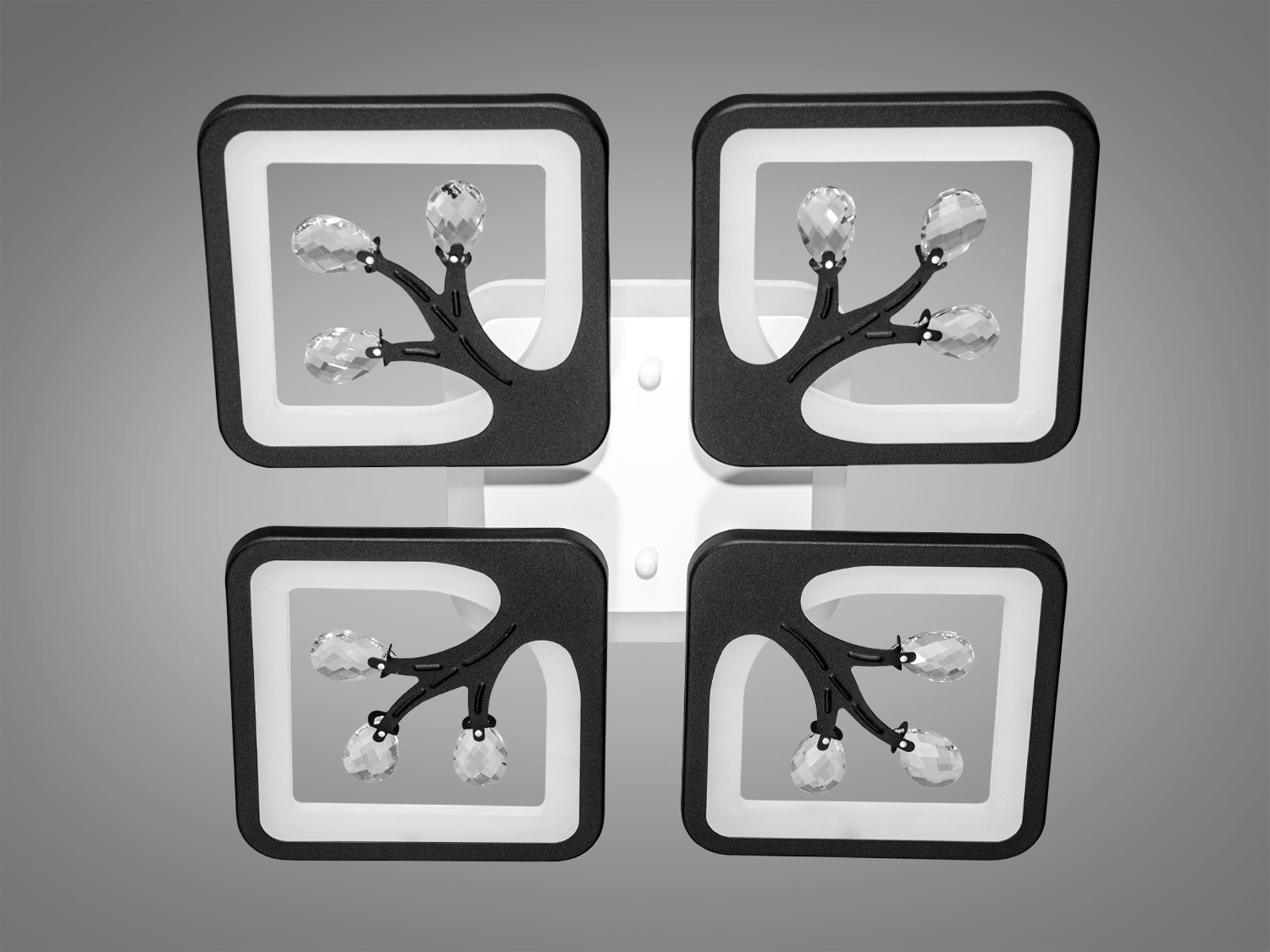 Сучасна LED люстра в спальню з пультом з пультом, з LED підсвічуванням, з димером підходить на площу приміщення приблизно 12 кв.м.
Світлодіодна люстра має кілька режимів: холодний 6000К, нейтральний 4100К, теплий 3200К, включення-вимикання, кольорове підсвічування. Люстра має електронний димер, що дозволяє регулювати яскравість люстри від 5% до 100% за допомогою пульта, що входить до комплекту.
Люстра світить яскраво, але не сліпить рахунок матеріалу - акрилу, до того ж цей матеріал дуже міцний - його важко пошкодити. Підходить для зали, вітальні, дитячої, спальні. Ще однією незаперечною перевагою цієї світлодіодної люстри для дитячої кімнати є відсутність скляних елементів.
Кріпиться до підвісних, натяжних і звичайних стель.