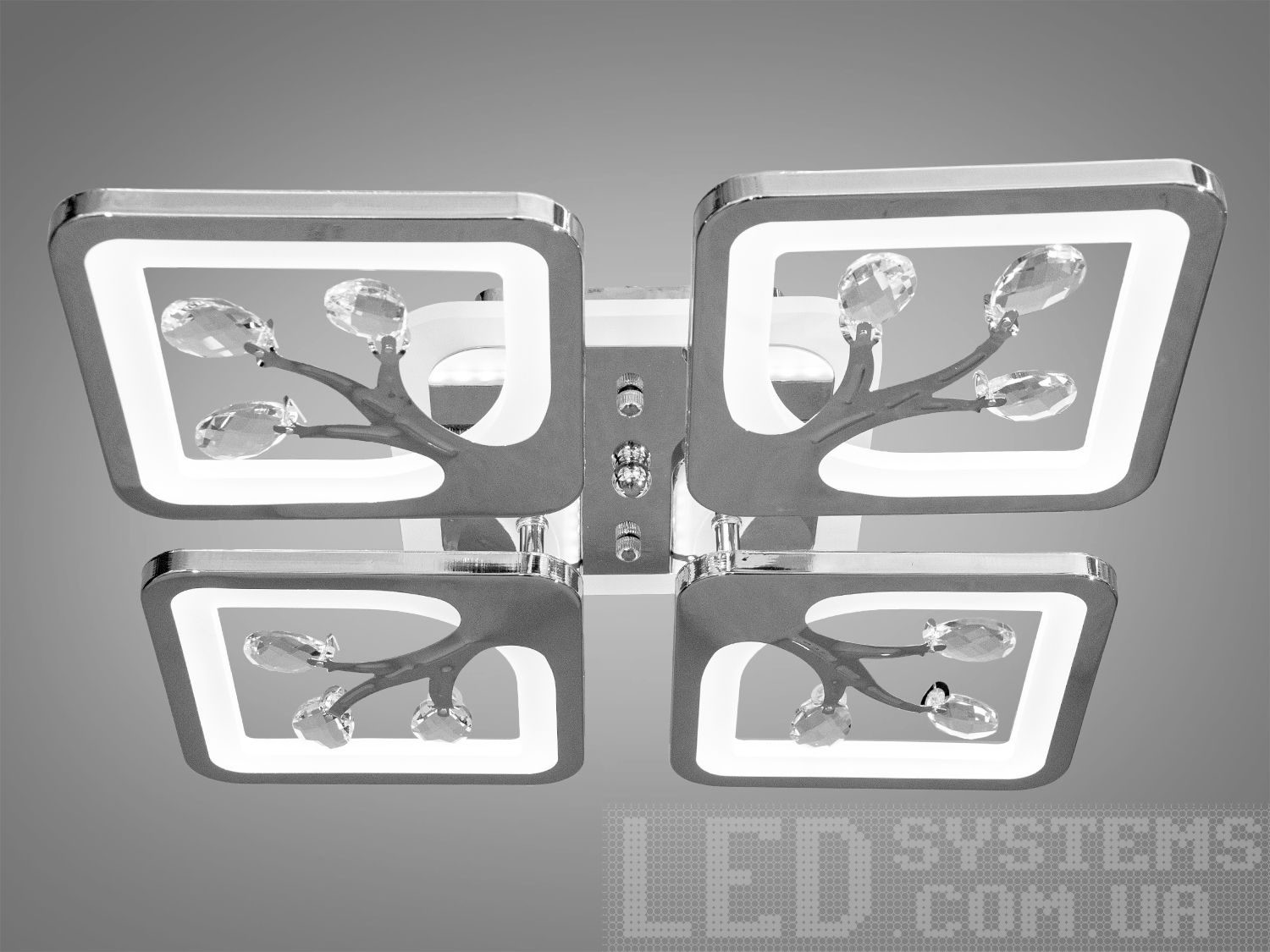 Сучасна світлодіодна люстра для спальні в стилі хай-тек з підсвічуванням, з пультом- хромового кольору, підходить на площу приміщення приблизно 10 кв. м.&nbsp;Світлодіодна люстра має декілька режимів: холодний 6400К, нейтральний 4500К, теплий 2700К, включення-виключення.&nbsp;Люстра має електронний диммер, що дозволяє регулювати яскравість люстри від 5% до 100% за допомогою пульта, який входить в комплект разом з люстрою.&nbsp;Люстра світить яскраво, але не сліпить за рахунок матеріалу - акрилу, до того ж цей матеріал дуже міцний - його важко пошкодити.&nbsp;Застосовується для невеликого залу, вітальні, кухні, спальні, їдальні, а також дитячої, так як відсутні скляні елементи. Кріпиться до навісних, натяжних, звичайних стель.