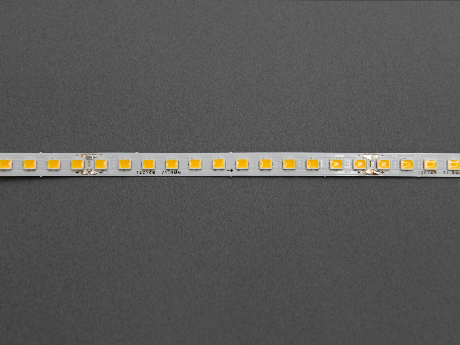 Двостороння світлодіодна стрічка тільки до люстри 