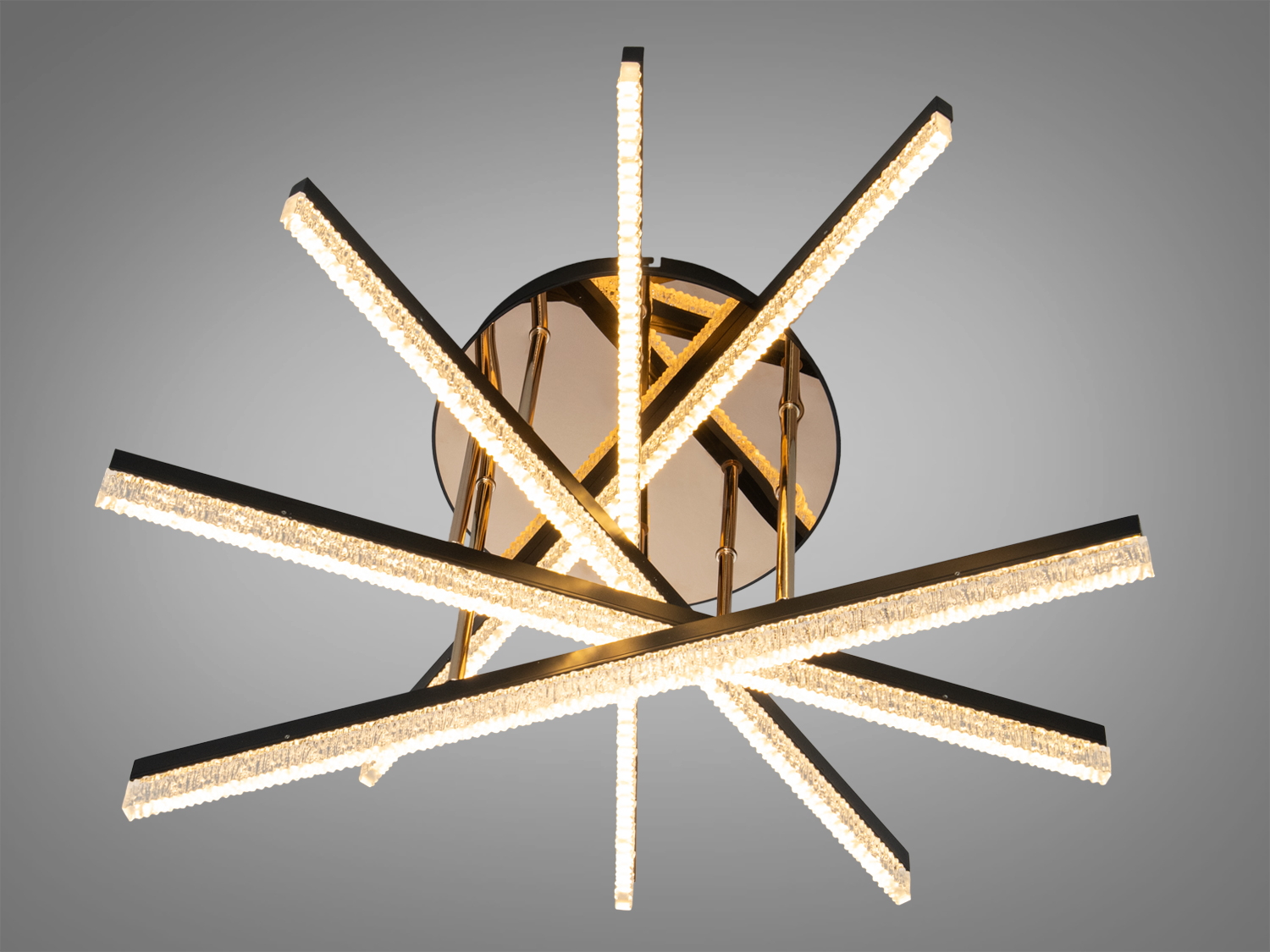 Сучасна потолочна LED люстра чорного кольору з кристалами та динамічним перехресним візерунком для рівномірного освітлення приміщень.
