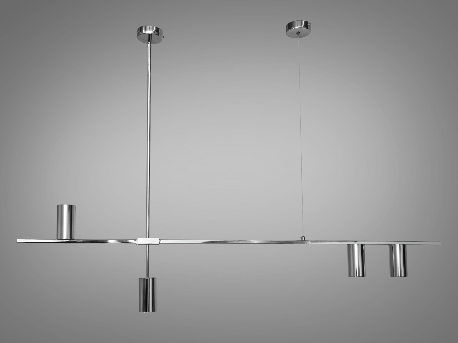 Мінімалістична люстра в стилі Loft застосовується в будинках, квартирах, квартирах-студіях, сучасних офісах, арт-просторах, коворкінгах, лофт-інтер'єрах, кафе, ресторанах, в сучасних громадських харчуваннях, а також для галерей, художніх ательє. Ця люстра стане ефектним акцентом у різних приміщеннях, де цінують сучасність, креативність та вишуканий дизайн.
Її унікальний вигляд складається з двох трубок, з'єднаних хрест-навхрест зі зміщенням. Центральна частина люстри, де кріпиться до стельової основи, має один цоколь для лампи. Це створює певний центральний пункт світла. На паралельній трубці, розташованій горизонтально до землі, розташовано три цоколі для ламп. Два з боку підвісу та одна з боку з'єднання двох трубок.
Люстра розрахована на 4 лампи стандарту MR16 з цоколем GU10, що дозволяє створити інтенсивне та ефективне освітлення. Її можна легко адаптувати до створення різноманітних атмосфер у приміщенні з допомогою вибору типу ламп. Кріпиться до стелі будь-якого типу універсальним кріпленням на монтажну планку.
Лампи до комплекту не входять.