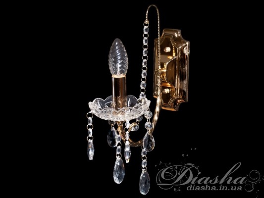 Лаконічний дизайн, кришталь і золото визначає зовнішній вигляд цього класичного бра на одну лампу. У будь-якій квартирі завжди знайдеться містечко для подібного світильника. Його можна повісити на стіні у улюбленого крісла або журнального столика, в спальні, робочому кабінеті або на кухні. Скрізь, де Вам необхідна локальне бічне підсвічування. Доступна ціна і можливість використання в ньому різного типу ламп (розжарювання, економок, світлодіодних) робить це бра хорошим подарунком для рідних і друзів.