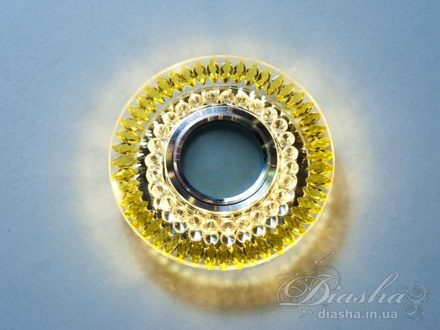 Кришталевий точковий врізний світильник XF001 з жовтим склом та LED підсвічуванням додасть елегантності та сучасності вашому інтер′єру.