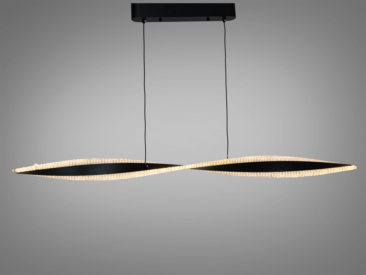 LED підвісна люстра Diasha чорна 58 Вт для освітлення кімнат до 10 м² з рівномірним розсіюванням світла та сучасним дизайном.