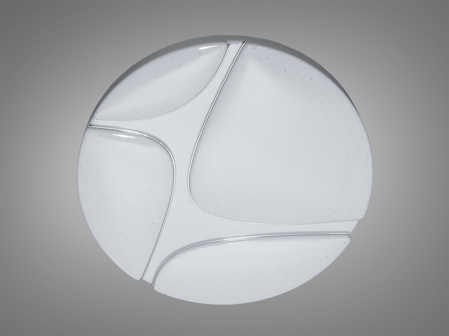 Круглая LED люстра таблетка для гостиной без пульта также применяется для зала, гостиной, кухни, спальной, столовой, детской, так как отсутствуют бьющиеся элементы. Светодиодный смарт-светильник можно применить в следующих стилях интерьера: модерн, хай-тек, скандинавский, а также в более традиционных настройках, где он внесет свежее дыхание инноваций.
Люстра диаметром 480 мм и мощностью 72Вт представляет собой идеальный баланс между стилем и функциональностью, что обеспечивает яркое и эффективное освещение даже в больших помещениях.
LED люстра изготовлена ​​из крепкого акрила, который служит одновременно корпусом и рассеивателем, гарантируя равномерный и приятный свет без ослепительных эффектов. Этот материал обеспечивает долговечность и стойкость светильника к механическим повреждениям.
Несмотря на отсутствие пульта дистанционного управления, в отличие от смарт-люстра, эта люстра легко управляется с помощью стандартного выключателя. Каждое включение или выключение переключает режимы освещения, предлагая три варианта света: теплый 3200К, холодный 6000К и нейтральный 4100К.
Универсальное крепление подходит для потолков любого типа.