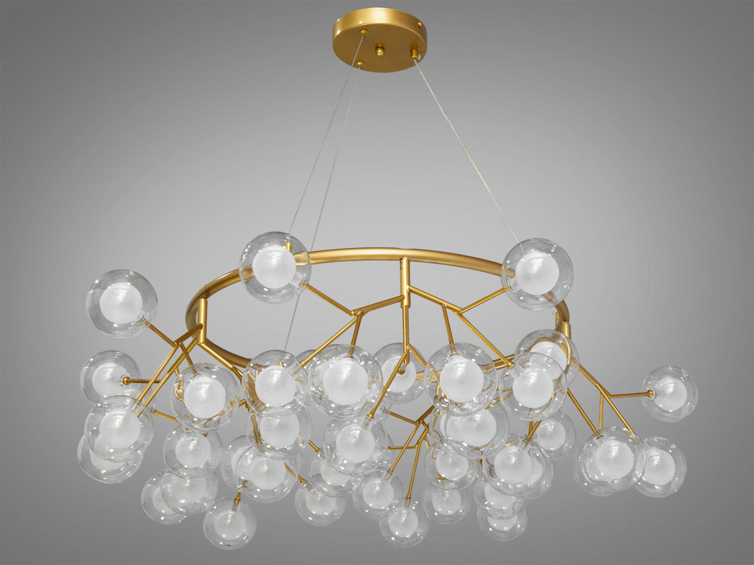 Вишукана люстра 